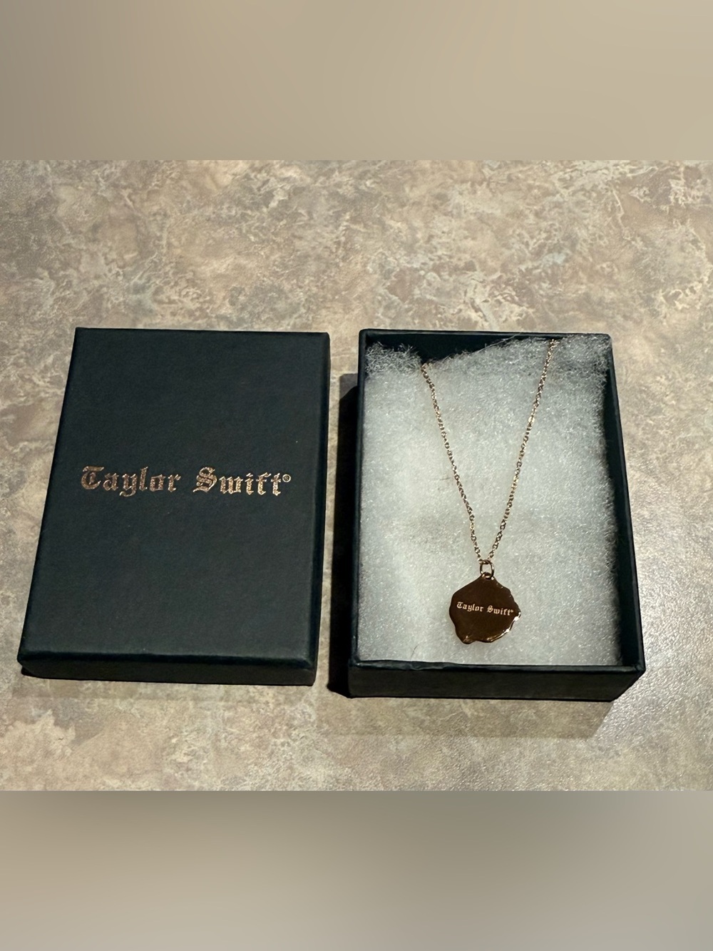 Taylor Swift Wax Seal Necklace In Original Box - Picture 2 of 2